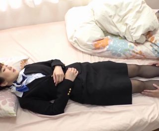 Hạ thuốc mê đụ chị gái phê cặc