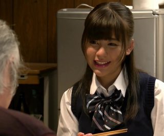 Nàng nữ sinh bị biến thái hãm hiếp